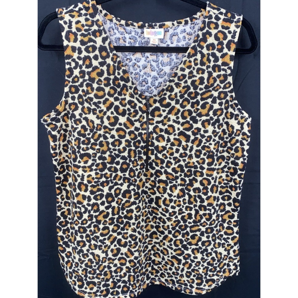 LuLaRoe Women's XS Blouse 1/4 Zip Front Sleeveless Leopard‎ Print Zip